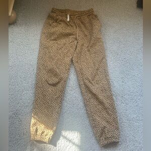 Fabletics cheetah print sweatpants size small